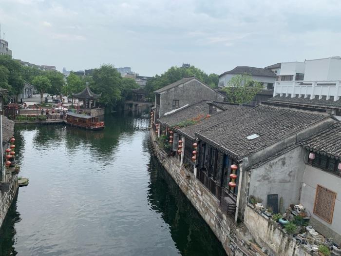 我中心徐海红作为生态环境部专家团代表,受邀赴巴基斯坦介绍中国雾霾治理经验